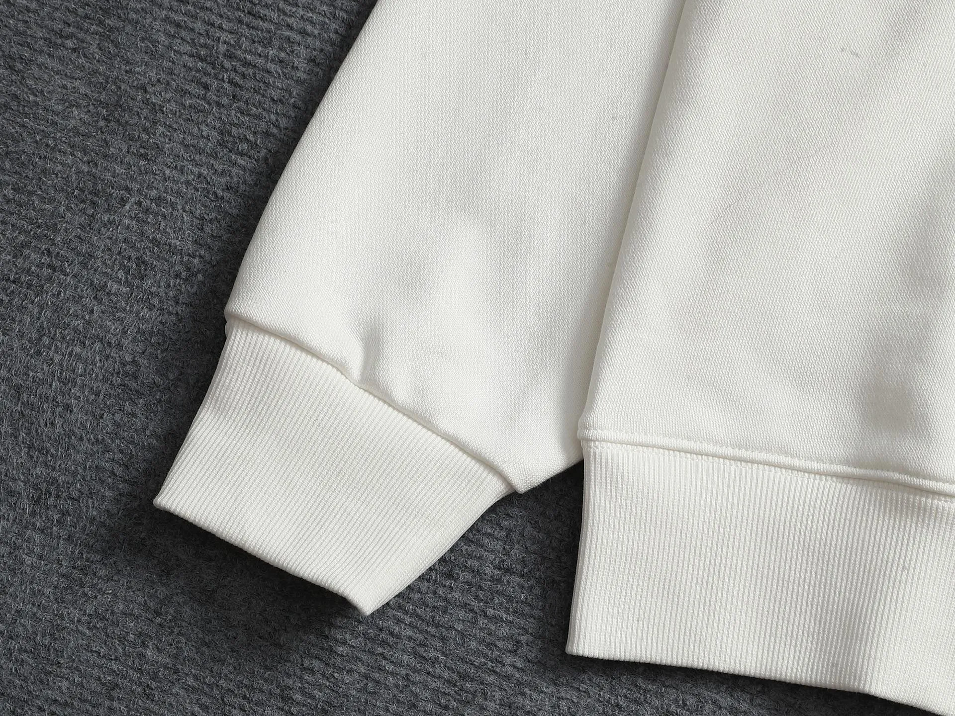 𝗖𝗵𝗿𝗼𝗺𝗲 𝗛𝗲𝗮𝗿𝘁𝘀/ 2026 New Arrival Original 👑 ！ ！ ！ 👍 ✂️Quality , ！ 。 ： ➕100% 。Authentic ➕ ➕3D ➕ ： ！ ！ Authentic ！ Same Style ！ Black White Size：S-XL